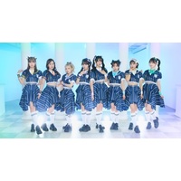 �y�C���^�r���[�z��㔭�A�C�h���O���[�v�E�J���t���X�N���[��
�����o�[8�l�̌������� ����9�N�ڂ̒���!